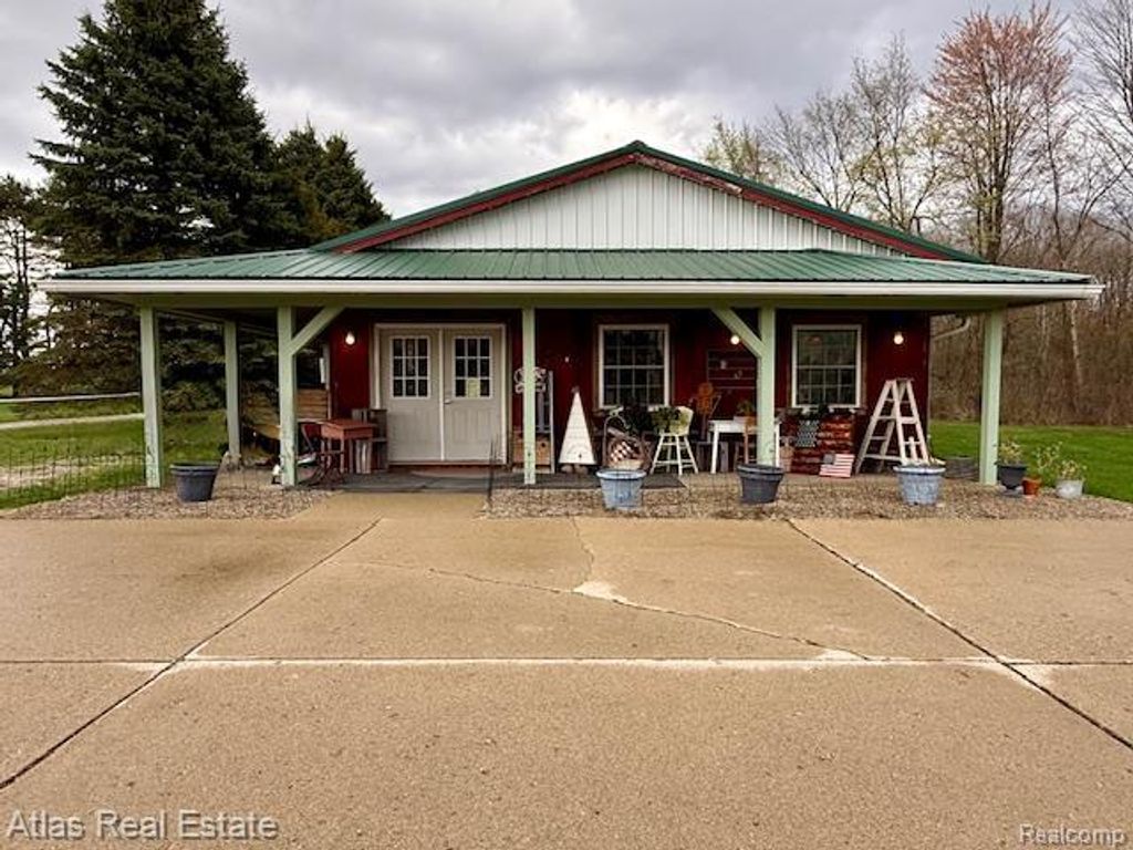 14124 N State Road, Forest township