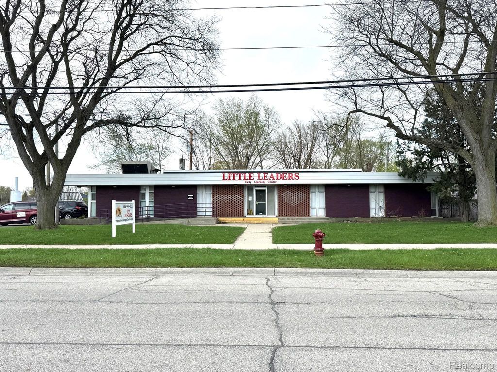 14060 Stephens Road, Warren city