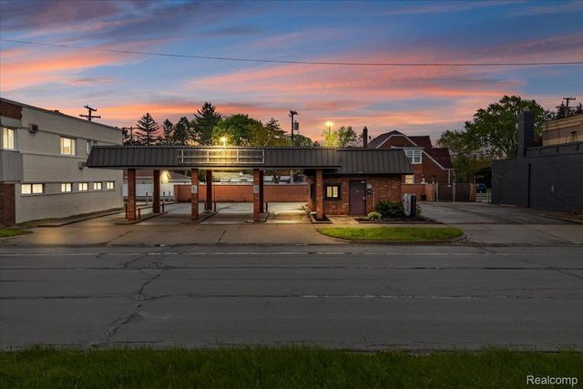 3461 Fort Street, Lincoln Park