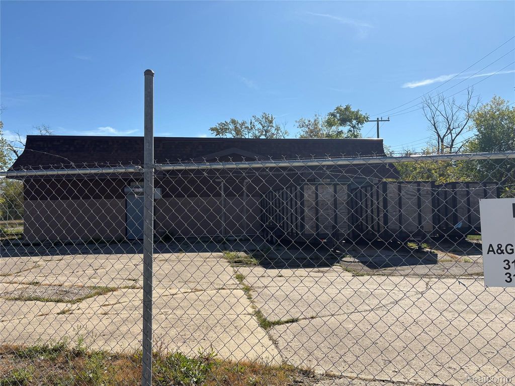 12930 E Mcnichols Road, Detroit city