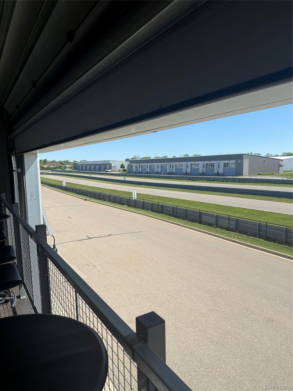 33 Straightaway Drive, Pontiac city