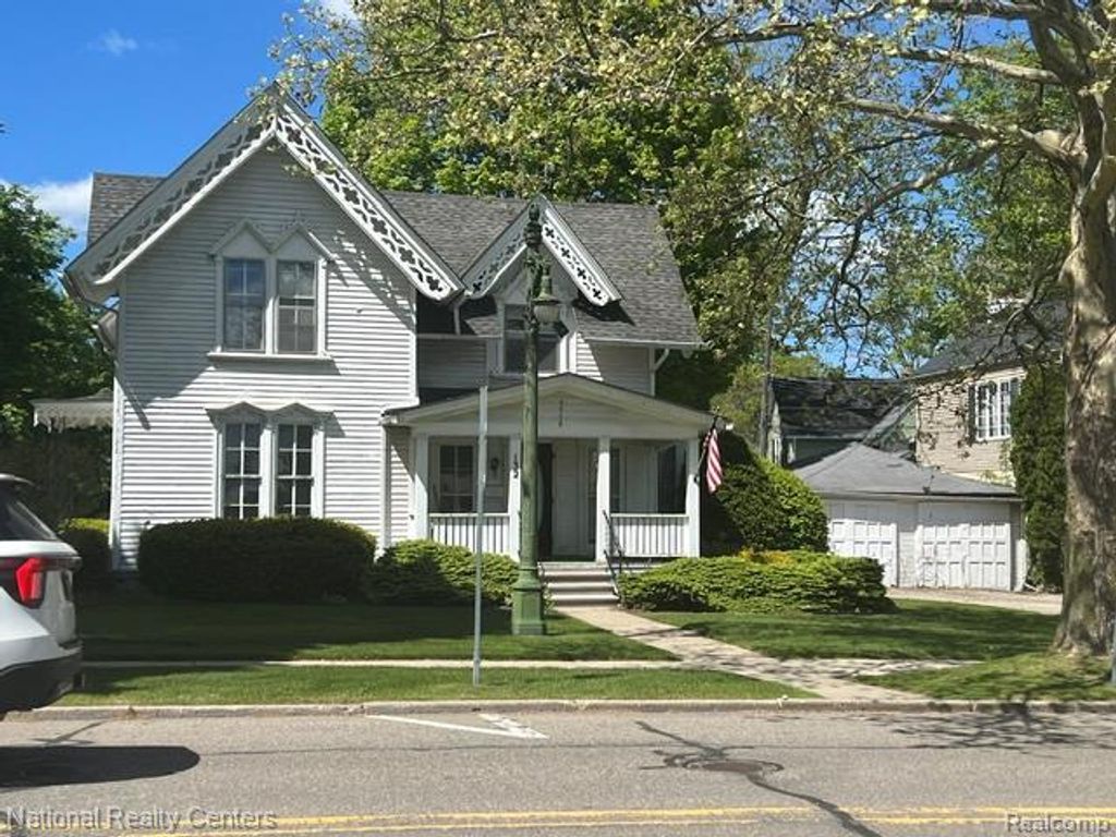 132 W Dunlap Street, Northville city