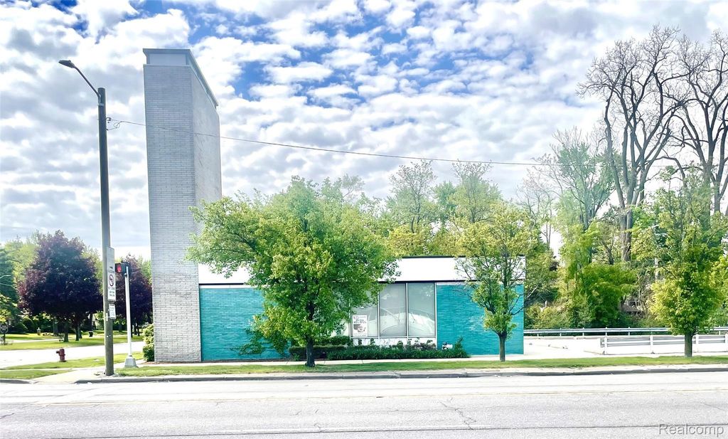 19301 W Mcnichols Road, Detroit city