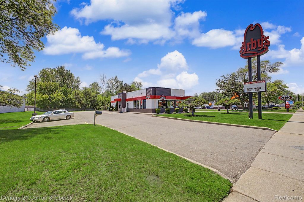 27277 Eureka Road, Taylor city