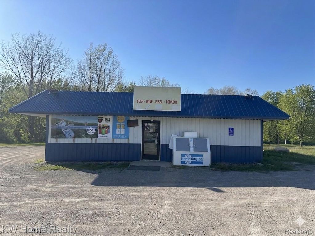 3497 E Sanilac Road, Caro city