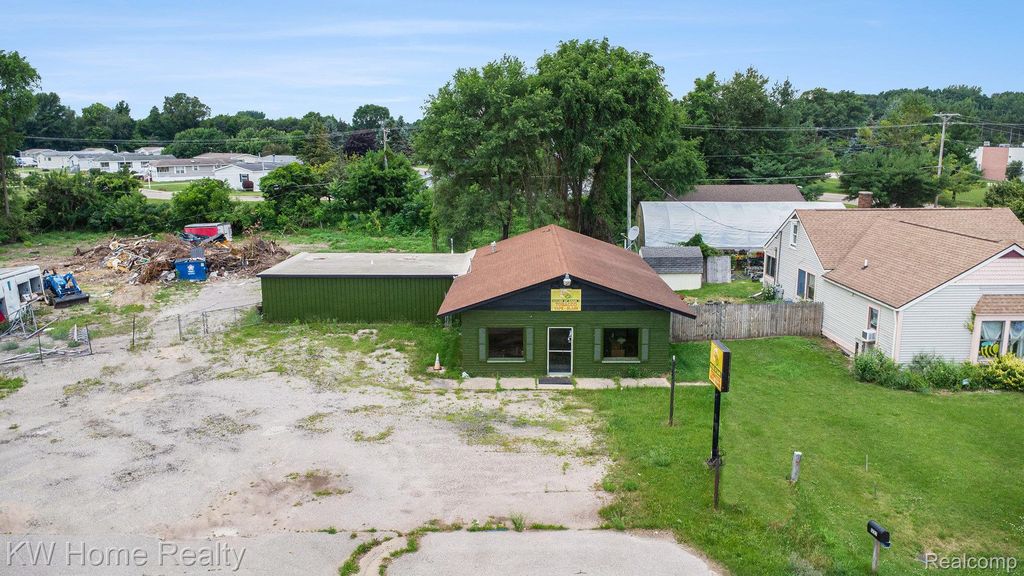 1223 E Caro Road, Caro city