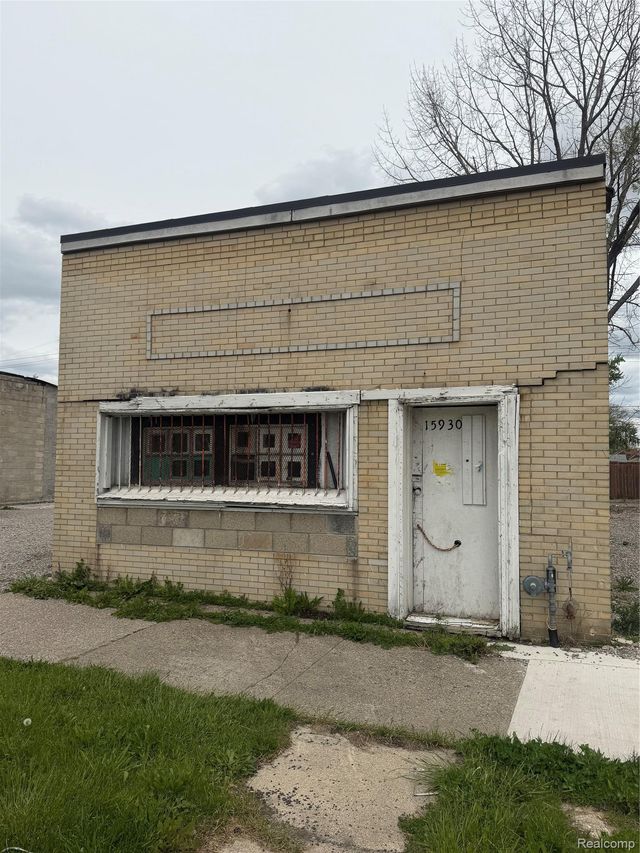 15930 W 7 Mile Road, Detroit