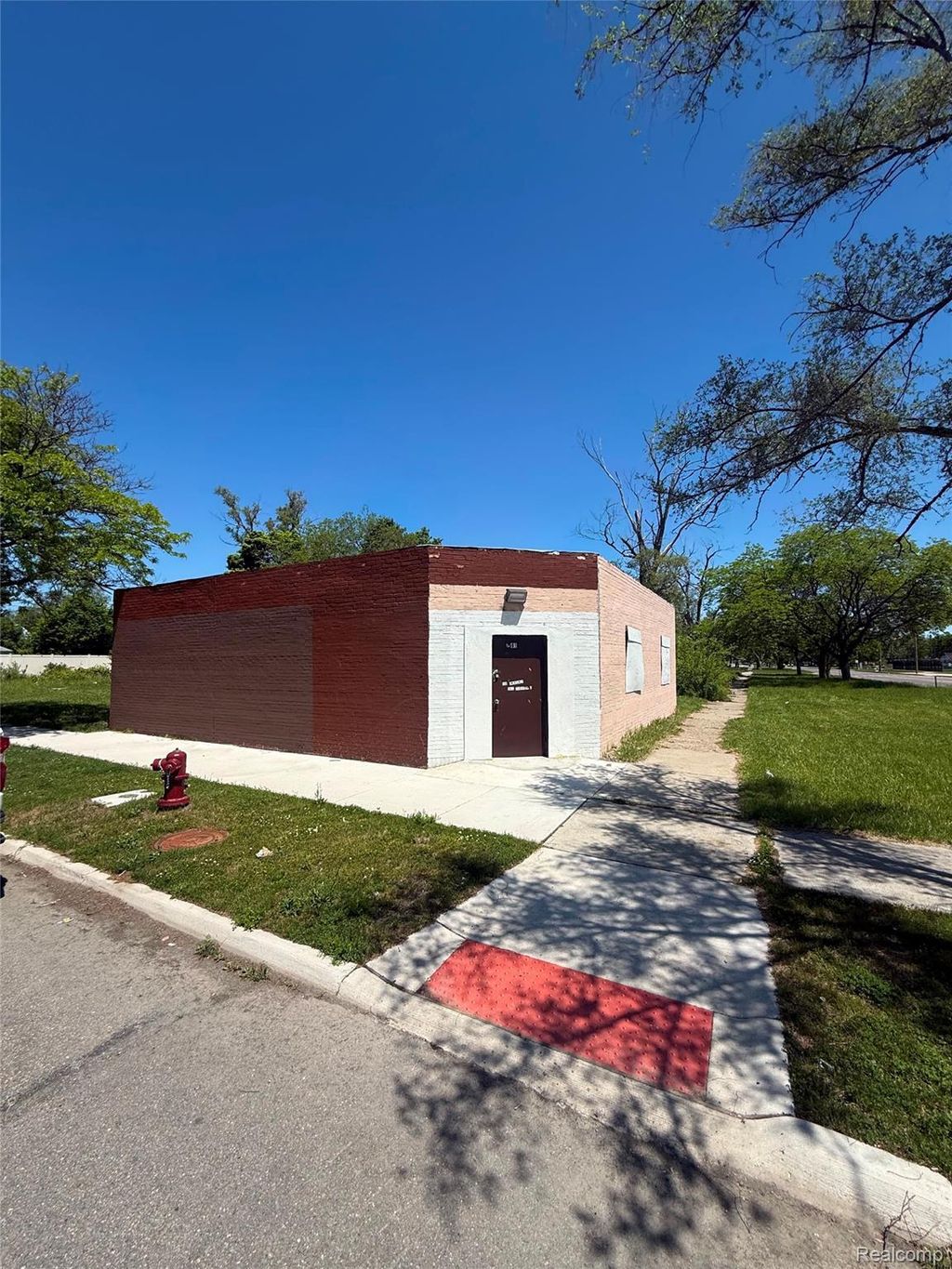 12901 Kelly Road, Detroit city
