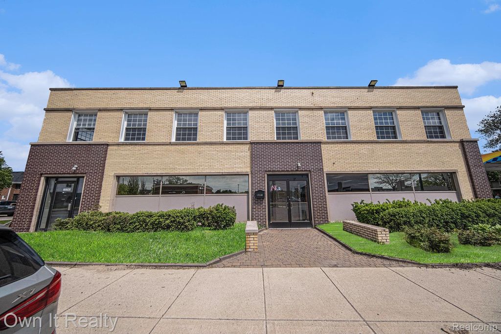 35540 W Michigan Avenue, Wayne city