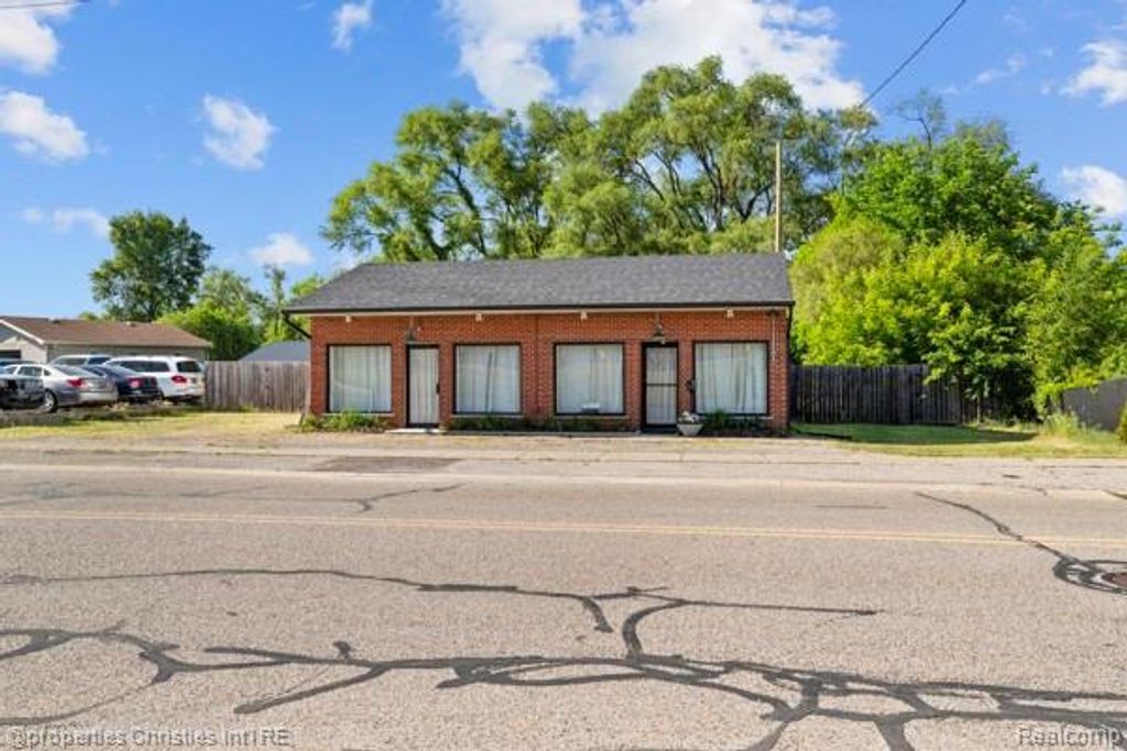 513 Tyler Road, Ypsilanti city