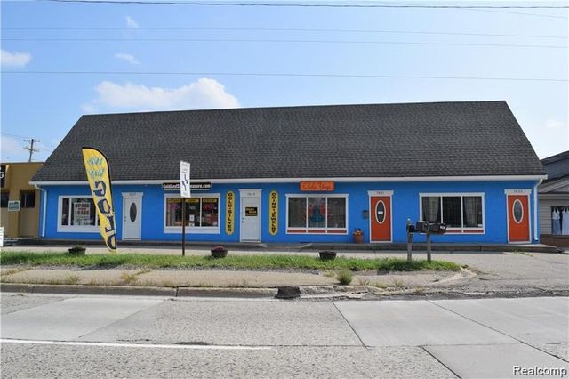 7627-7633 Highland Road, Waterford