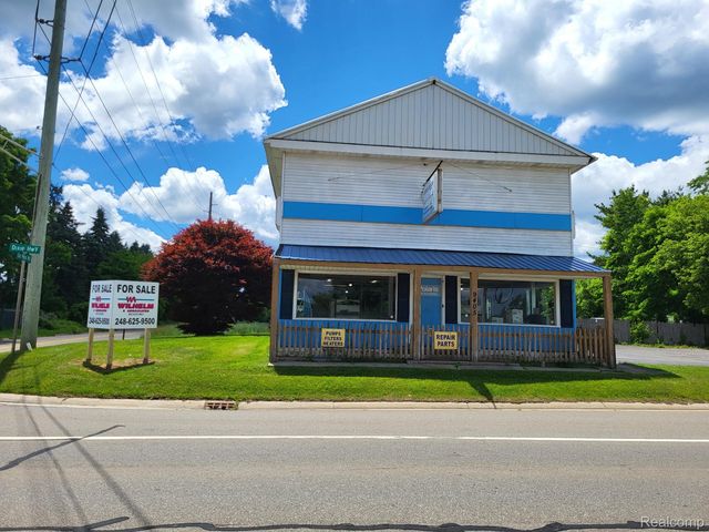 9405 Dixie Highway, Clarkston