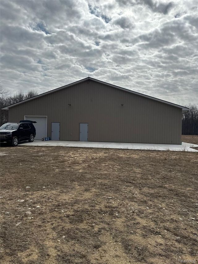 3701 Crooked Creek, Vassar