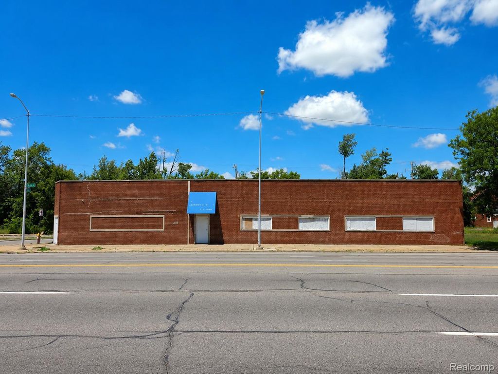 13303 Gratiot Avenue, Detroit city