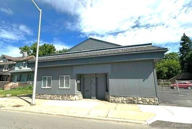 358 W Huron Street, Pontiac