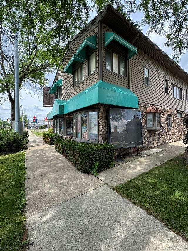 1128 Eureka Road, Wyandotte