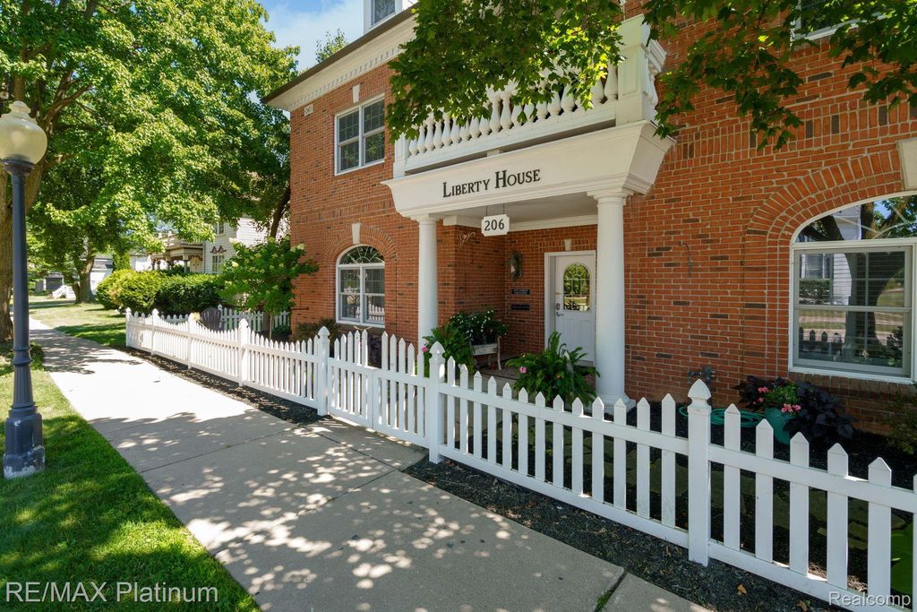 206 E Liberty Street, Milford village