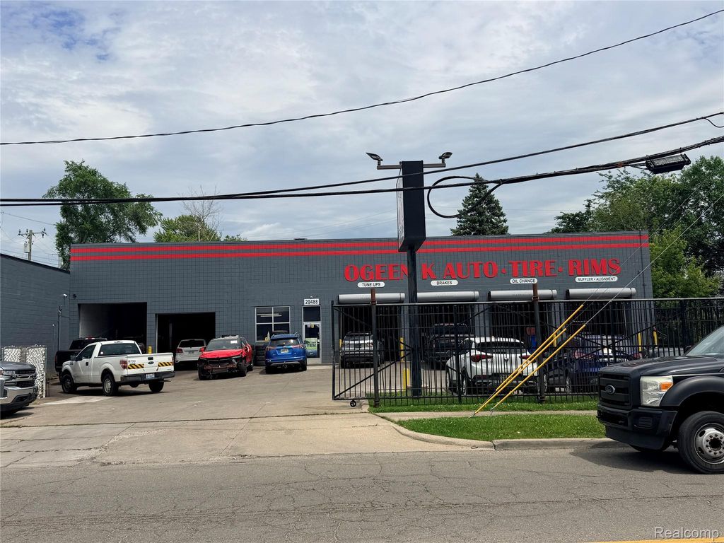 20488 John R Street, Detroit city