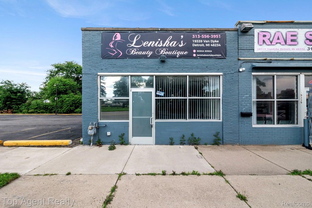 19335 Van Dyke Street, Detroit city