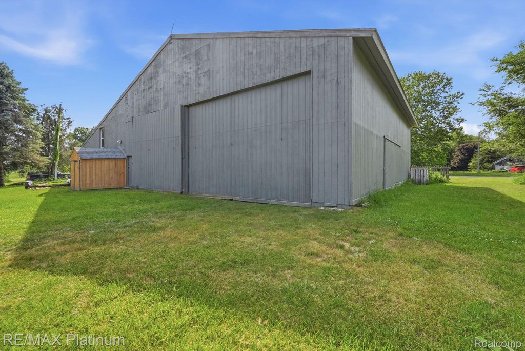 15921 W M 36, Unadilla township