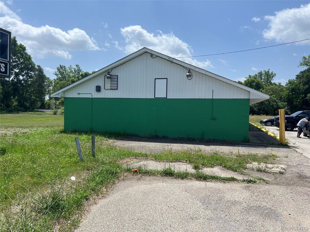 1530 E Michigan Avenue, York charter township