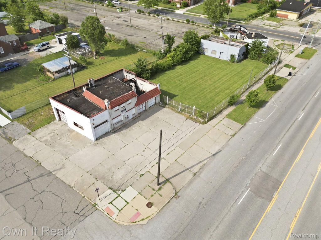 12941 Mack Avenue, Detroit city