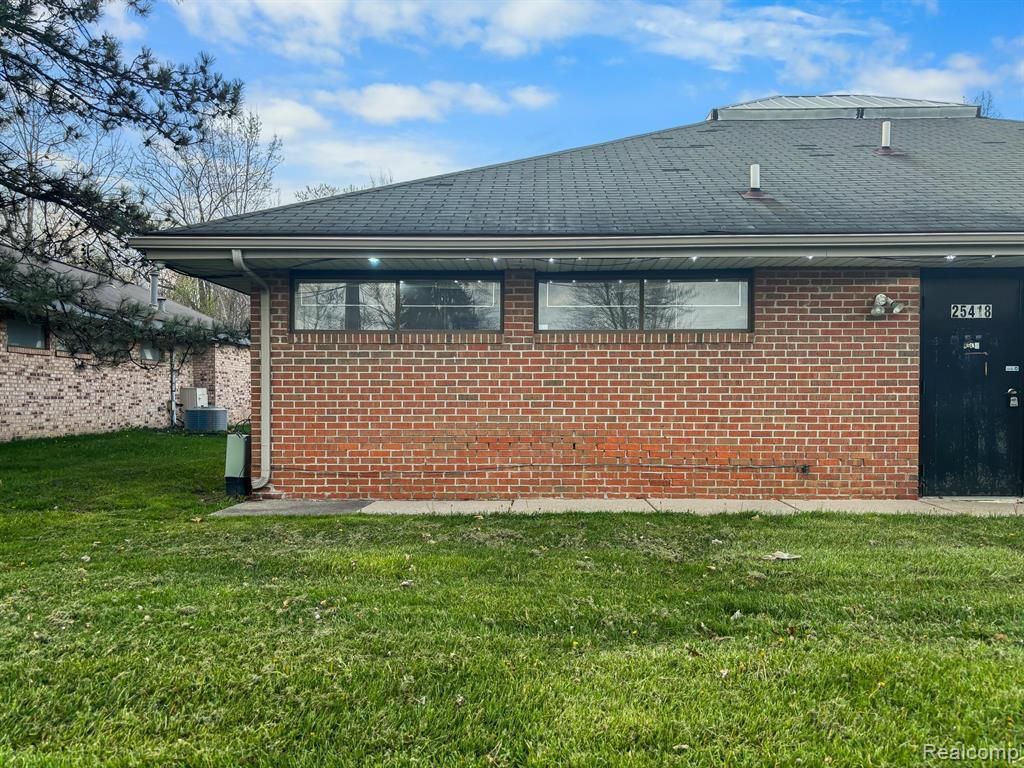 25418 Goddard Road, Taylor city