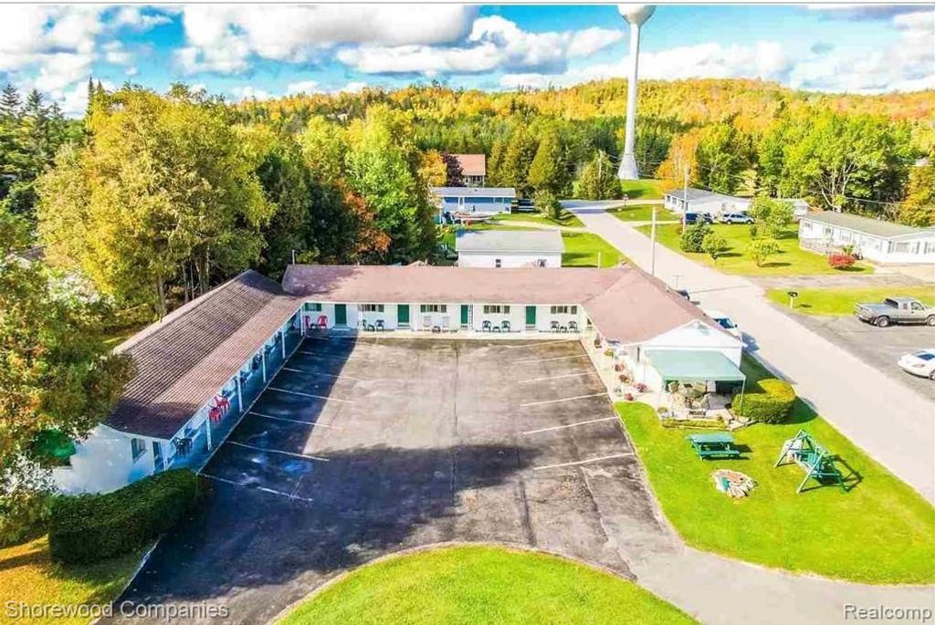 2040 Business Loop 75, St. Ignace township