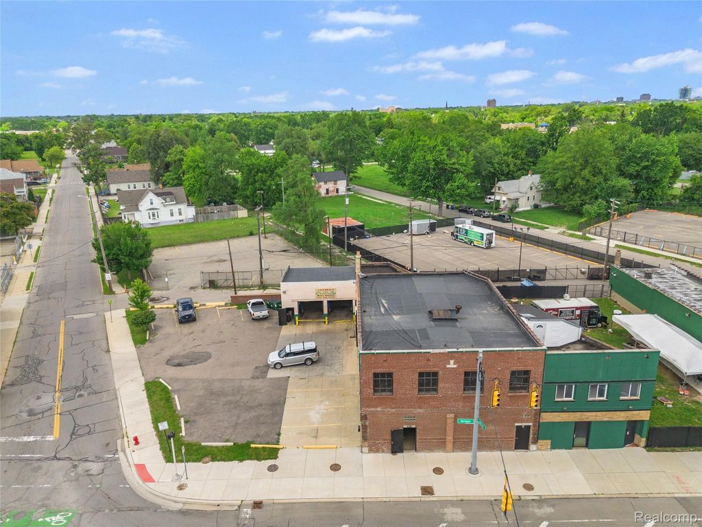 5536 Michigan Avenue, Detroit city