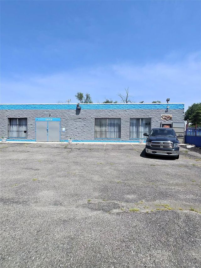 12712 Plymouth Road, Detroit