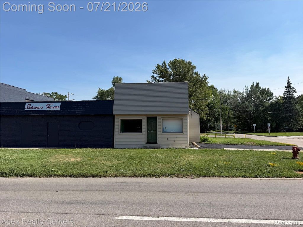 25689 Van Born Road, Taylor city
