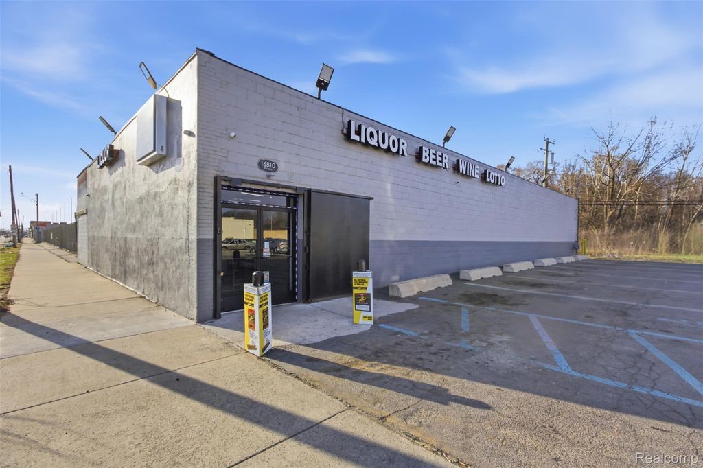 16810 Joy Road, Detroit city