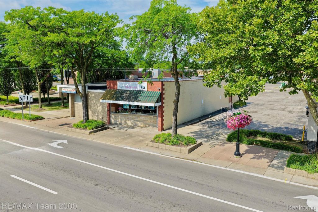 5637 Middlebelt Road, Garden City city