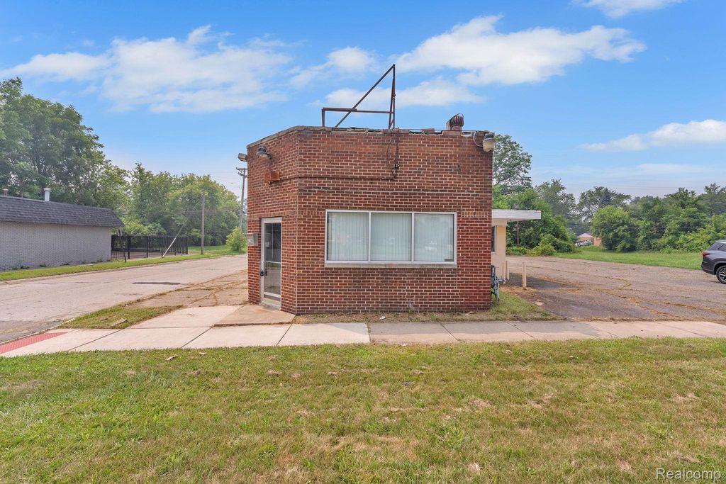 4156 Inkster Road, Inkster city