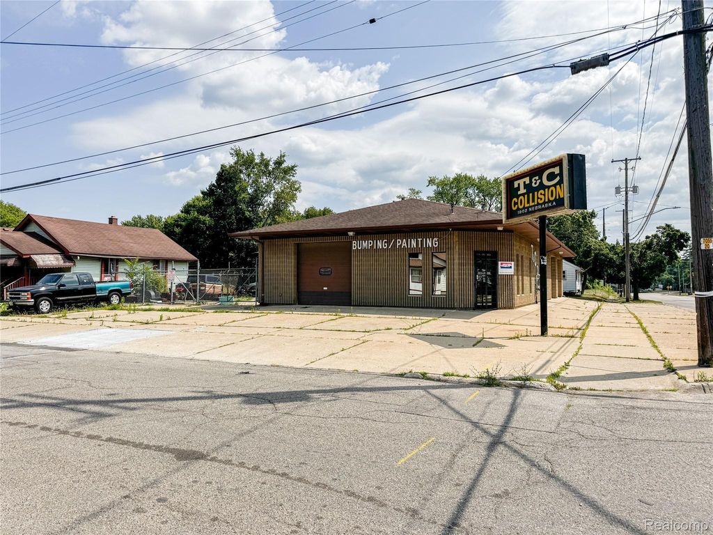 1902 Nebraska Avenue, Flint city