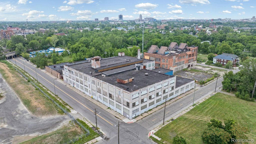 4400 Lawton Street, Detroit city