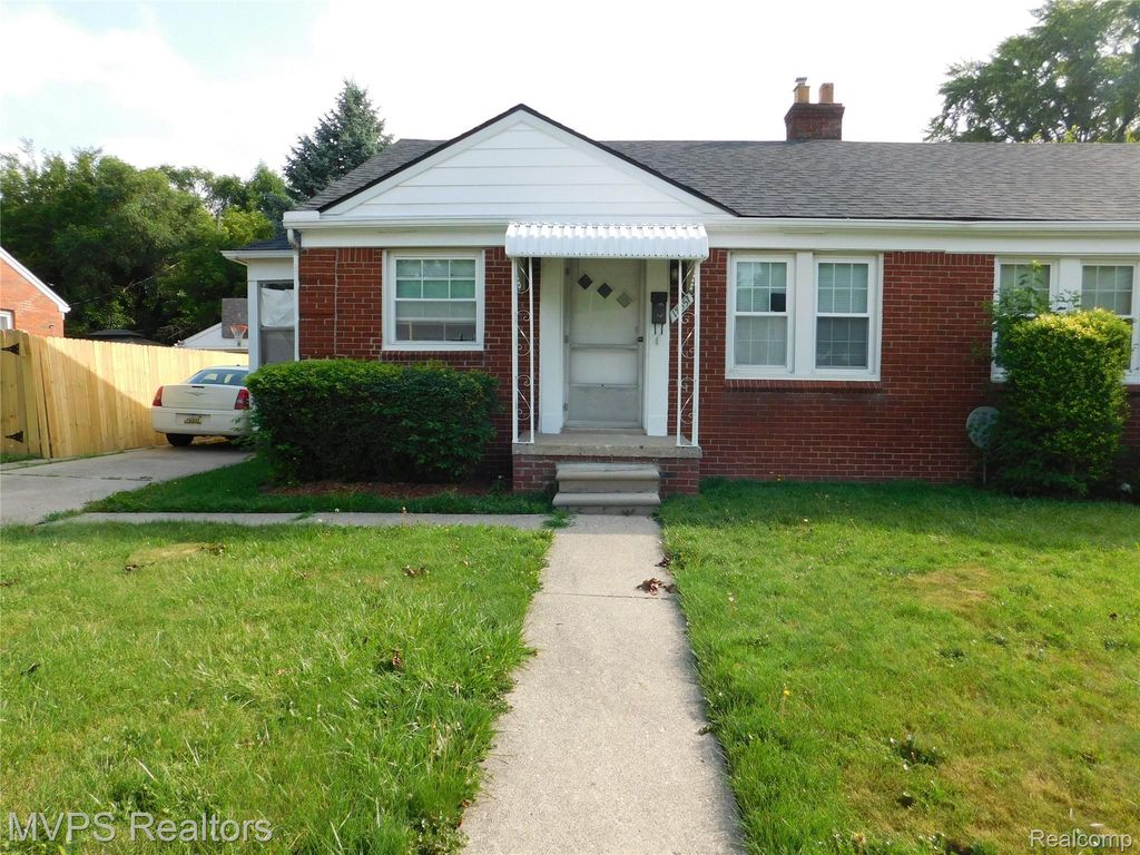 18557 Roscommon Street, Harper Woods city