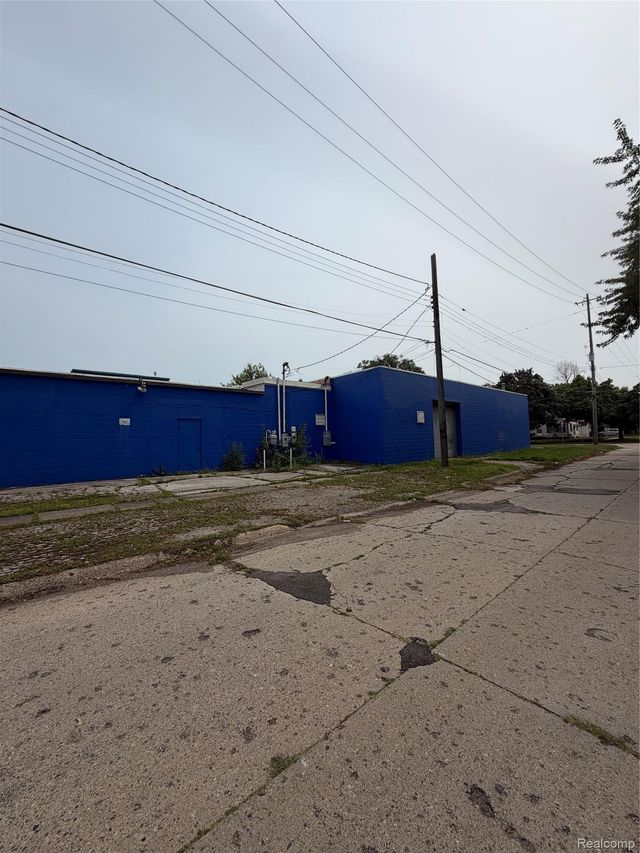 2602 Leith Street, Flint