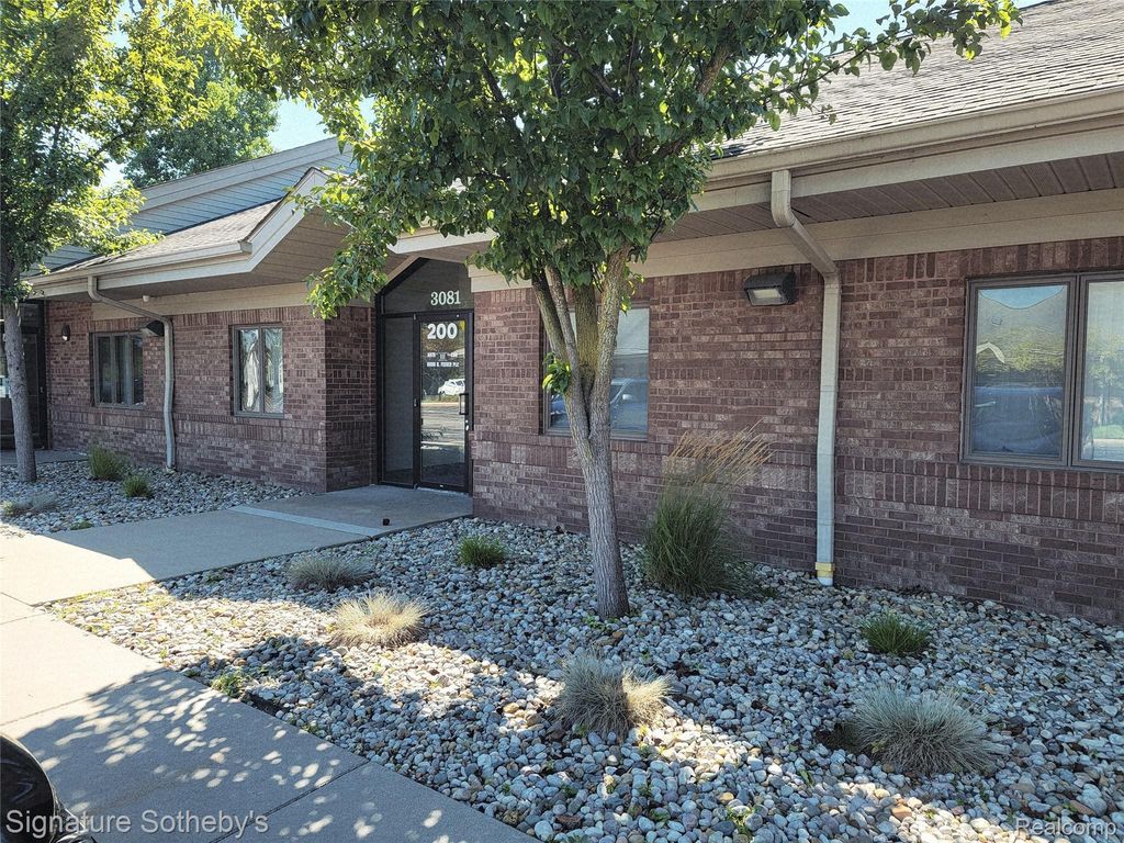 3081 Commerce Drive, Fort Gratiot charter township