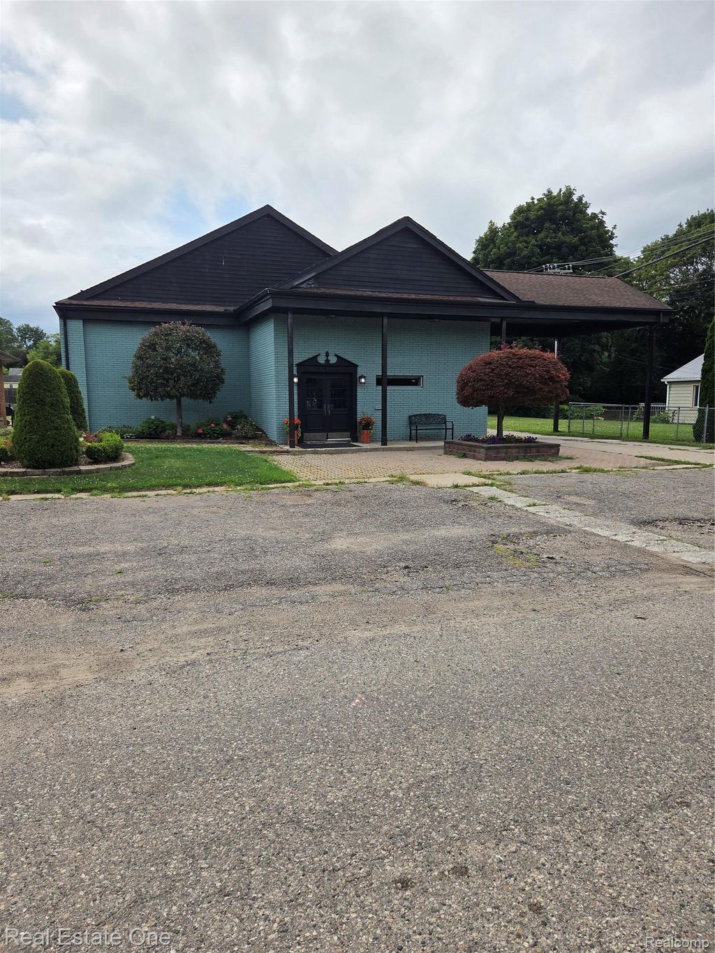 65 N Lynn Avenue, Waterford charter township