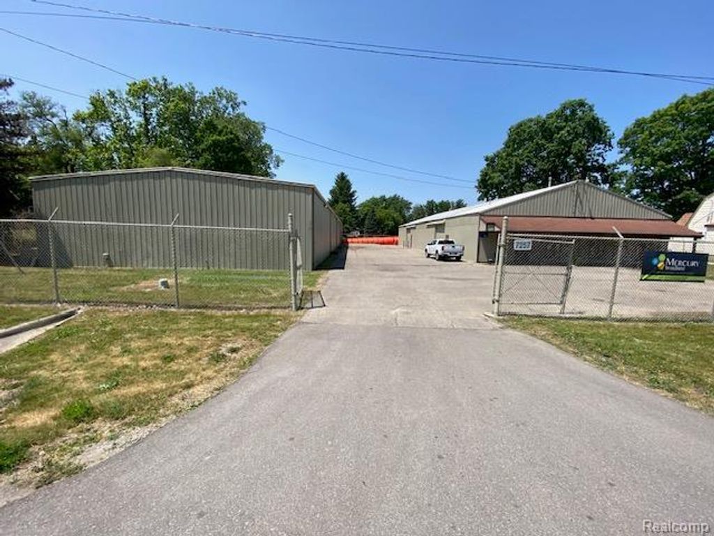 7257 N Dort Highway, Genesee charter township