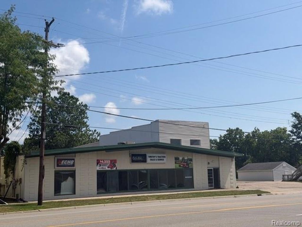 4371 S Saginaw Street, Burton city
