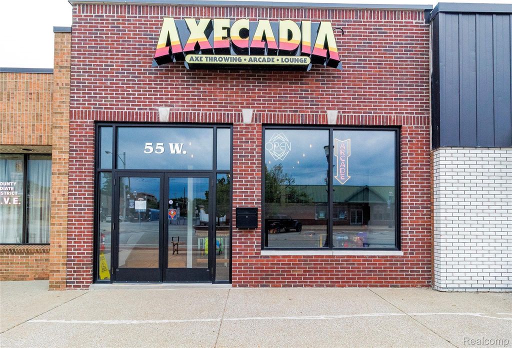 55 W Nepessing Street, Lapeer city