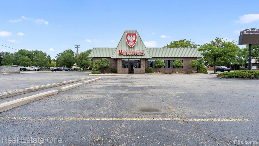 1744 Biddle Avenue, Wyandotte city