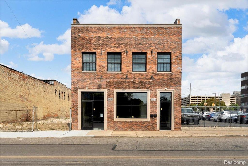820 W Baltimore Street, Detroit city