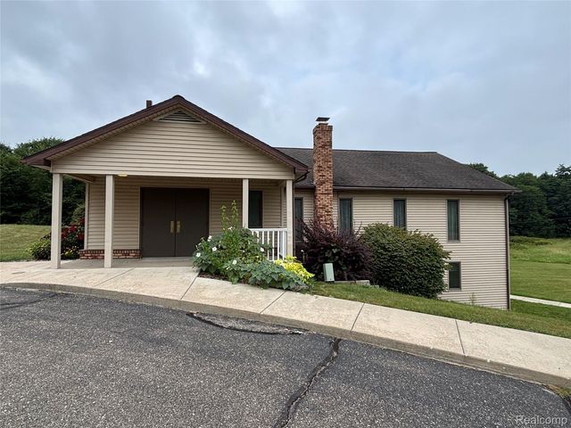 180 Grange Hall Road, Ortonville