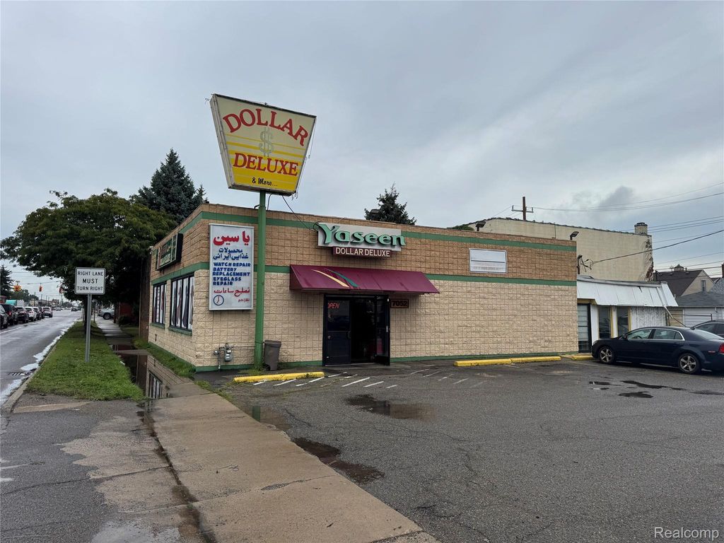 7052 Greenfield Road, Dearborn city