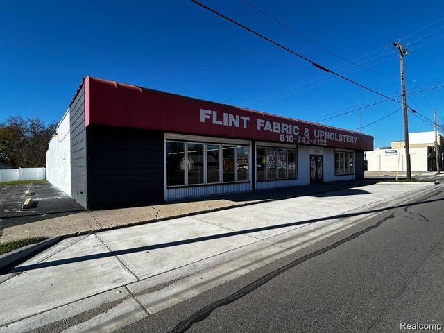 4118 S Saginaw Street, Burton
