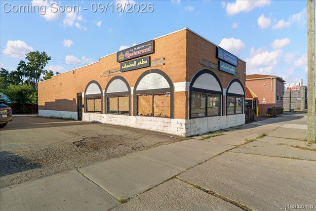 15621 W Warren Avenue, Detroit