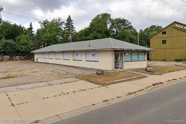 284 S Telegraph Road, Pontiac